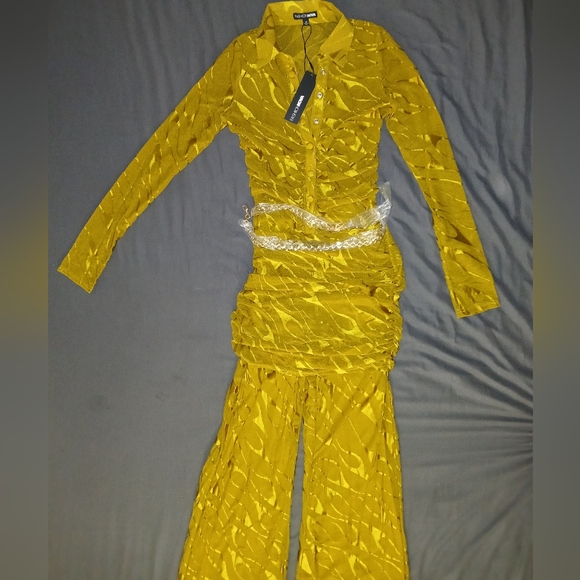 Fashion Nova Mustard Wave Jacquard Wide Leg Pants - Golden Mustard - Picture 3 of 5